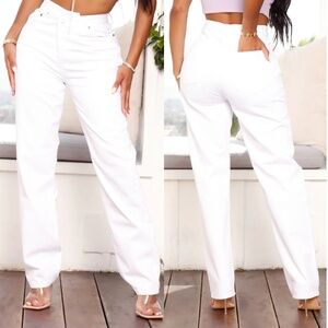 FashionNova Crossover Waistband Straight Leg Jeans - White Size 7